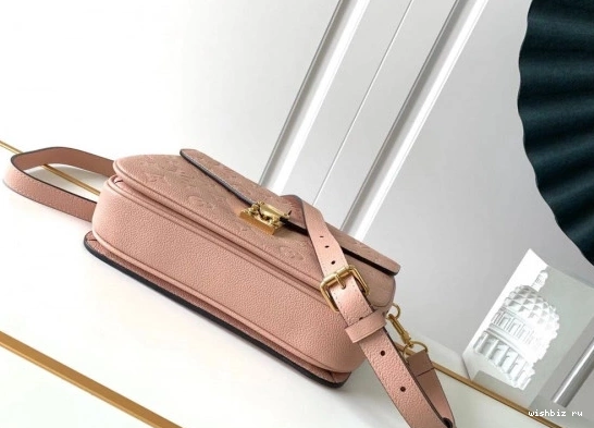 WIS Vuitton Pochette Metis Louis 1115